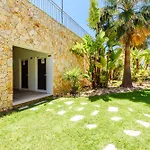 Daire Homes Ocean View With Lovely Terrace, 2 Swimming Pools & Tennis Court *