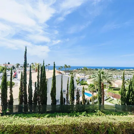 Homes Ocean View With Lovely Terrace, 2 Swimming Pools & Tennis Court * アルブフェイラ