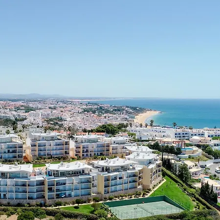 Homes Ocean View With Lovely Terrace, 2 Swimming Pools & Tennis Court 公寓 *