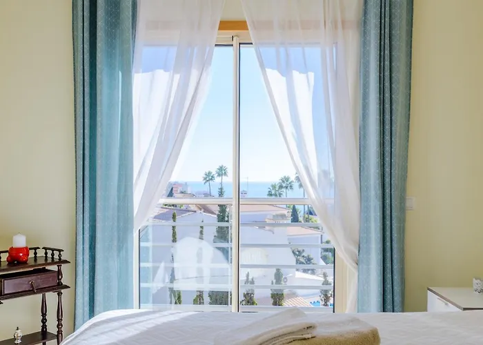 Homes Ocean View With Lovely Terrace, 2 Swimming Pools & Tennis Court Appartamento *