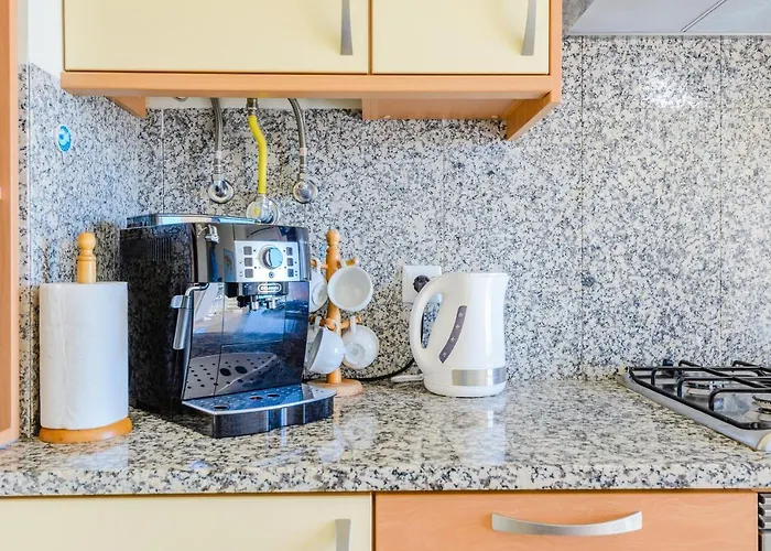 Homes Ocean View With Lovely Terrace, 2 Swimming Pools & Tennis Court * Albufeira